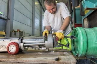 Befestigen der Harz-Kartusche