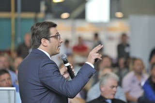 Serdar Ulutas während seines Vortrags