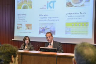 Prof. Bosseler am Rednerpult