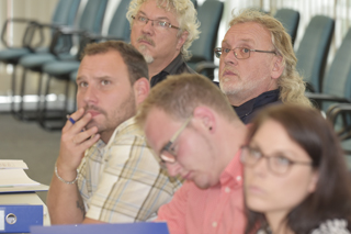 Teilnehmer während eines Vortrags