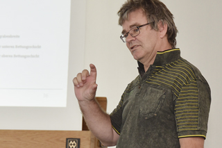 Olaf Kaufmann während seines Vortrags