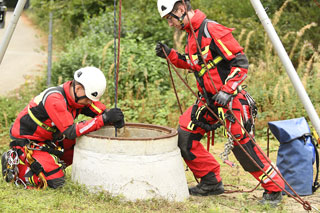 Höhenrettung im IKT-Forschungskanal